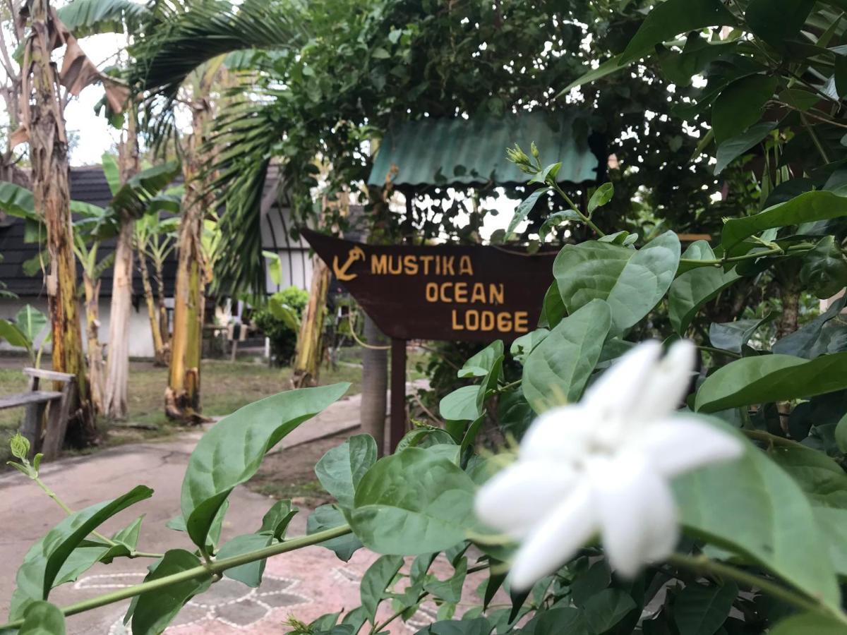Mustika Ocean Lodge Νησιά Γκίλι Εξωτερικό φωτογραφία
