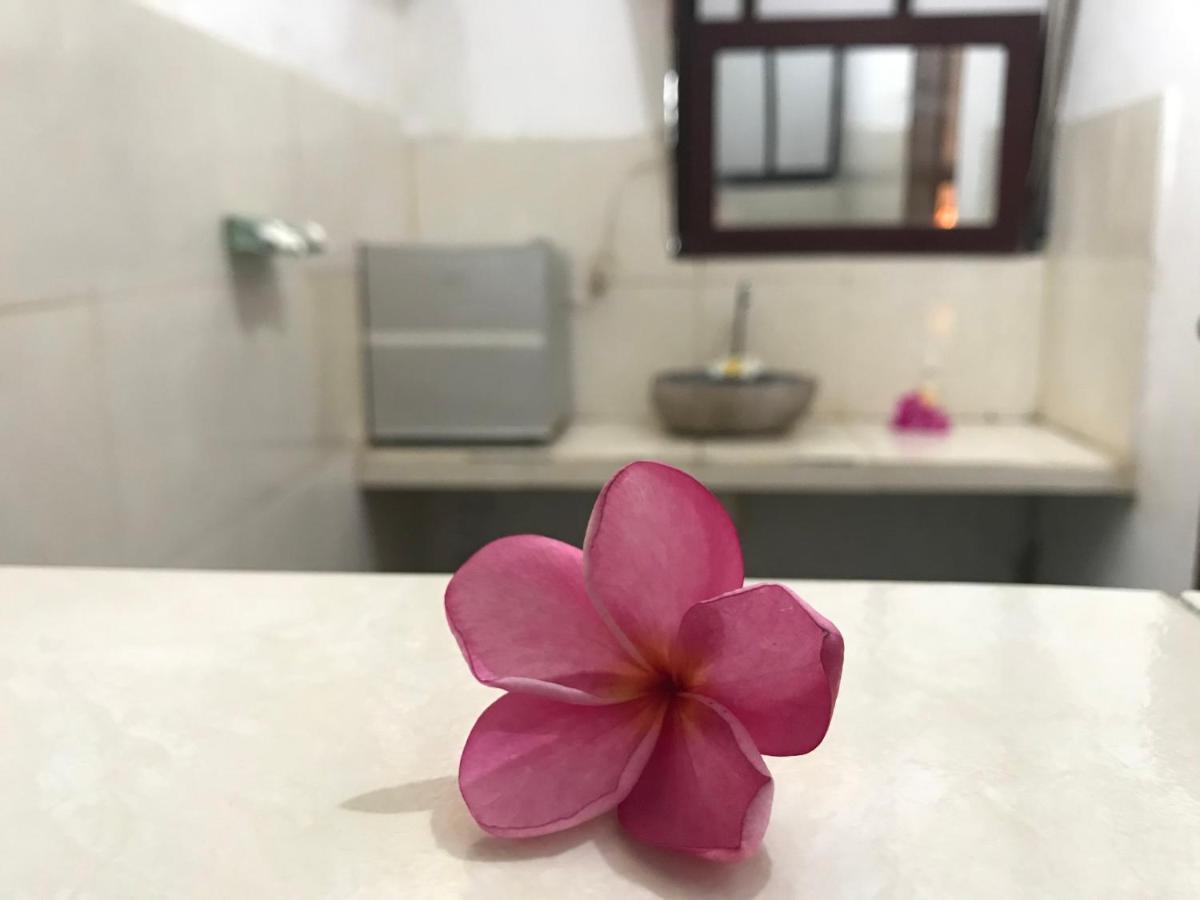 Mustika Ocean Lodge Νησιά Γκίλι Εξωτερικό φωτογραφία